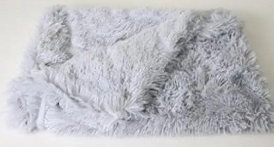 FELVO Nuzzle, Plush Pet Blanket, product photo
